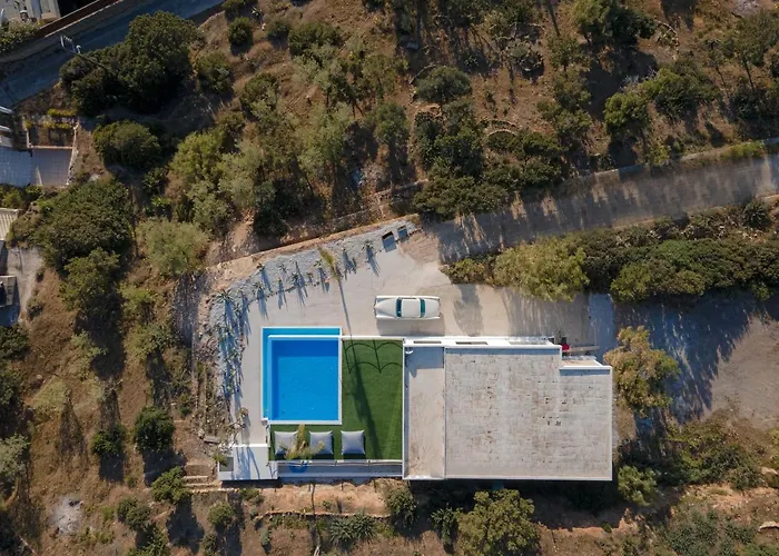 Sounio Black Villa