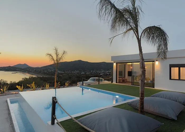 Sounio Black Villa