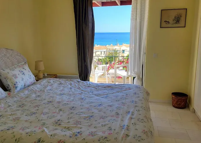Pasha Bay Residence